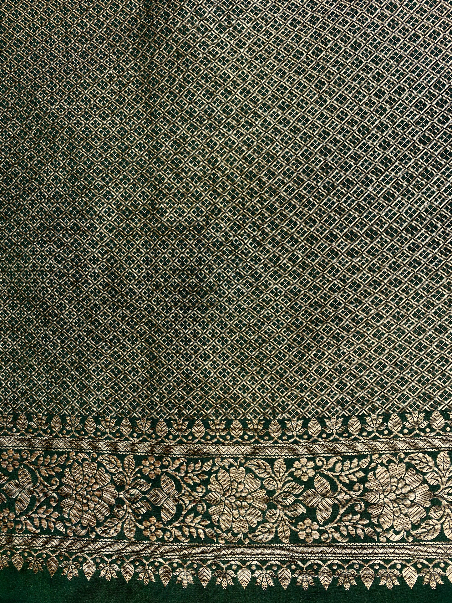 Deep Green Semi Mashru Katan Silk Saree, With Unstiched Blouse