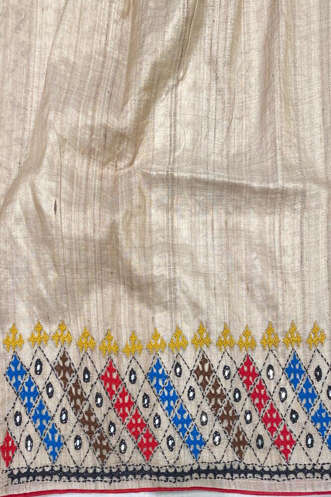 Beige Tussar Lambani & Kutch Work Saree With Ustiched Blouse - Saarang Sarees
