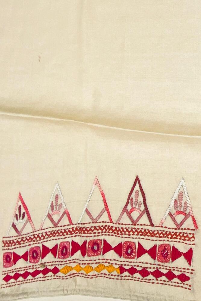 Off-White Tussar Kathiyawadi Work Saree, With Unstiched Blouse