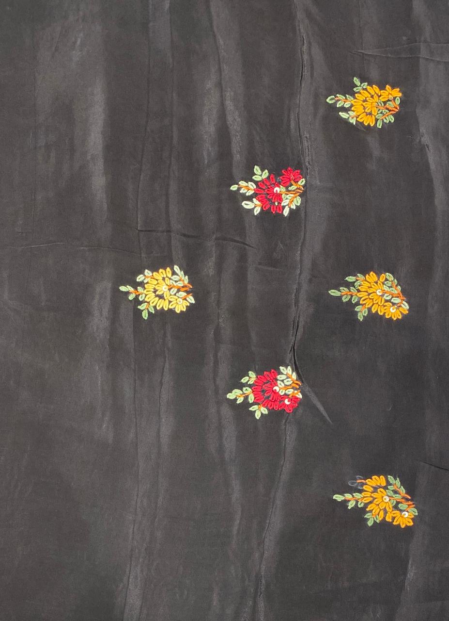 Off-White Munga Silk Saree With Hand Embroidery Work, With Unstiched Blouse