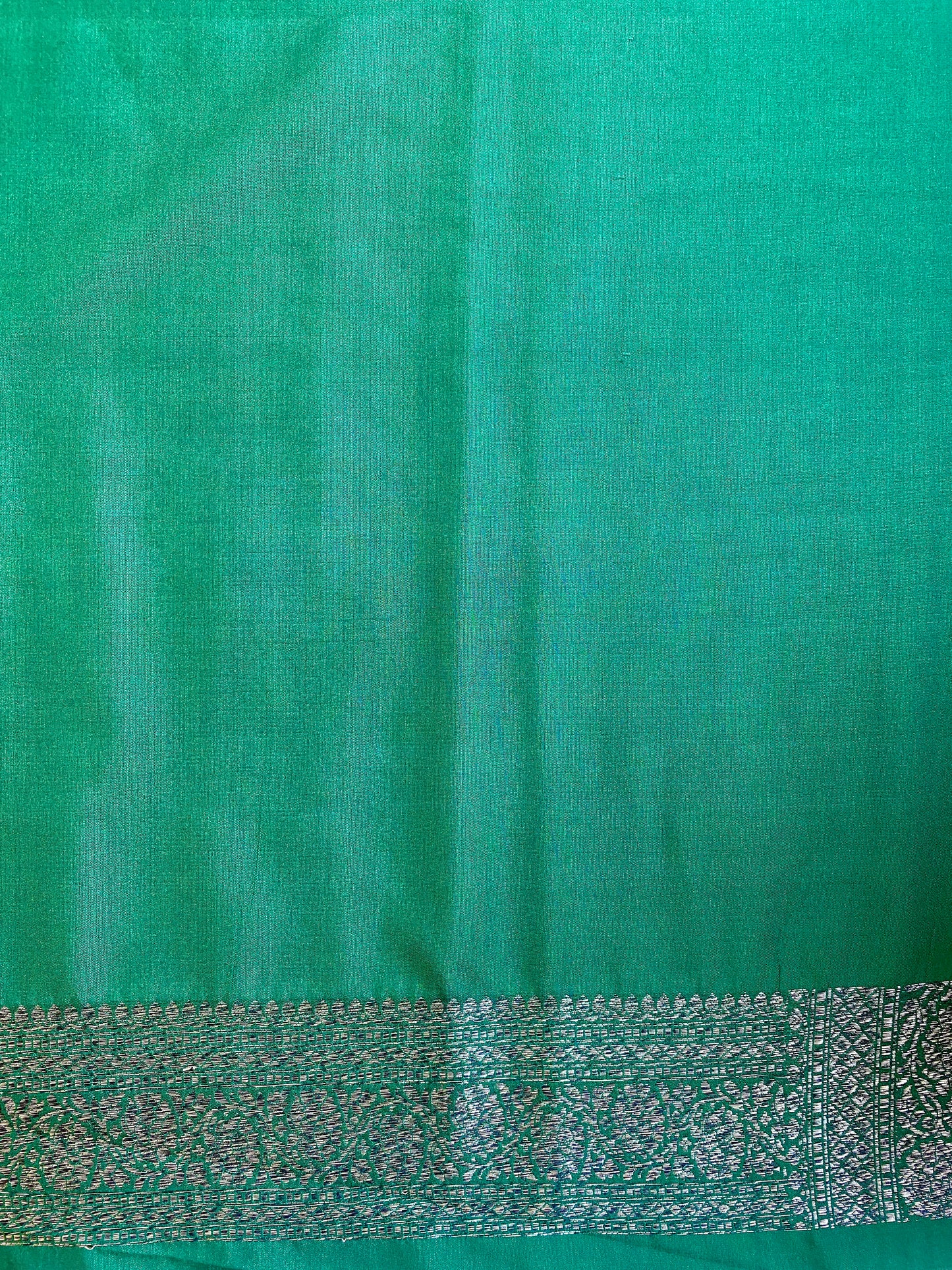 Deep Green Semi Katan Brocade Silk Saree, With Unstiched Blouse