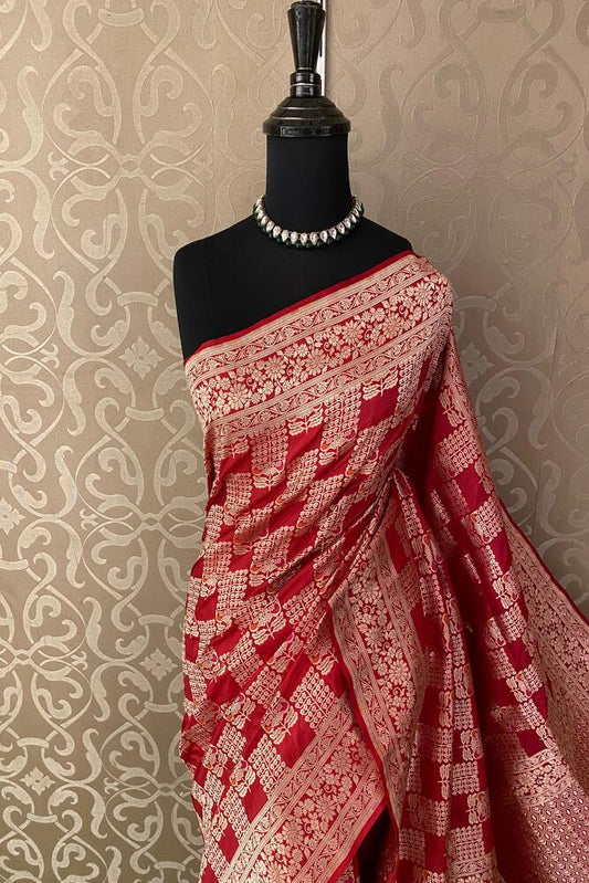 Red Uppada Banarasi Silk Saree, With Unstiched Blouse