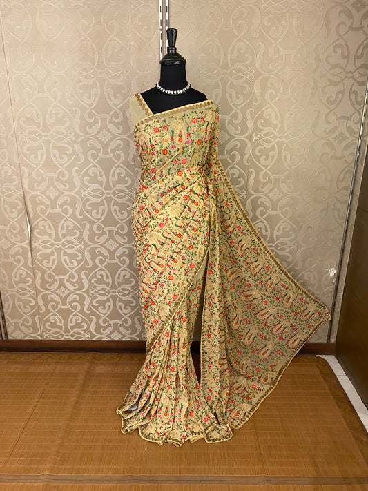 Off-White Georgette Saree With Kashmiri Embroidery Work, With Unstiched Blouse