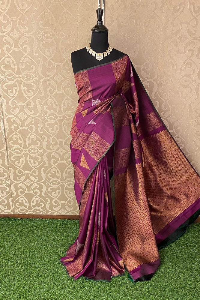 Magenta Pure Kanjeevaram Silk Saree Without Border With Blouse