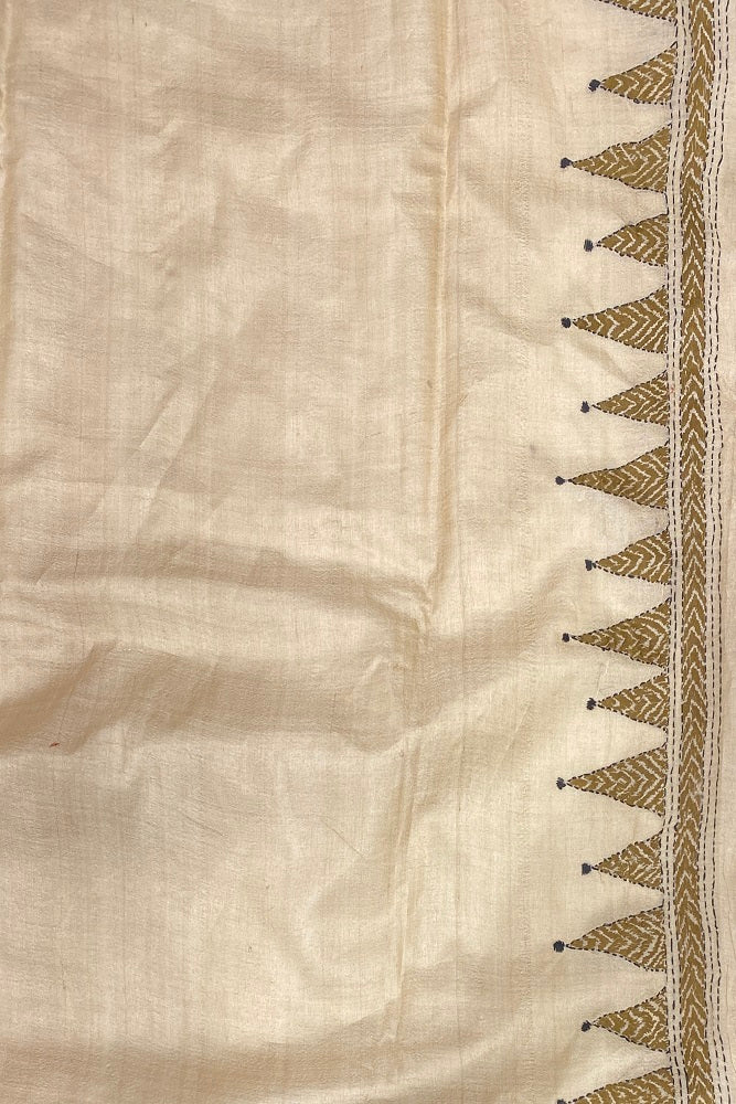 Offwhite Tussar Embroidery Saree With Kantha Work Border, With Unstitched Blouse