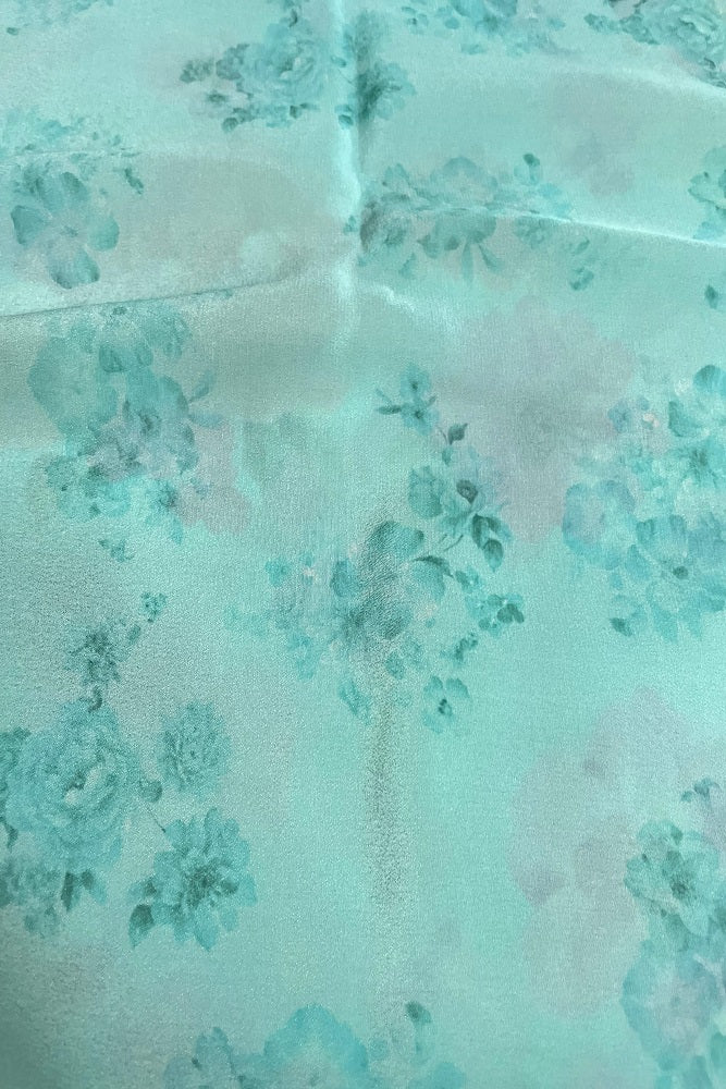 Fiozi Blue Multi Floral Printed Chiffon Saree With Blouse Piece