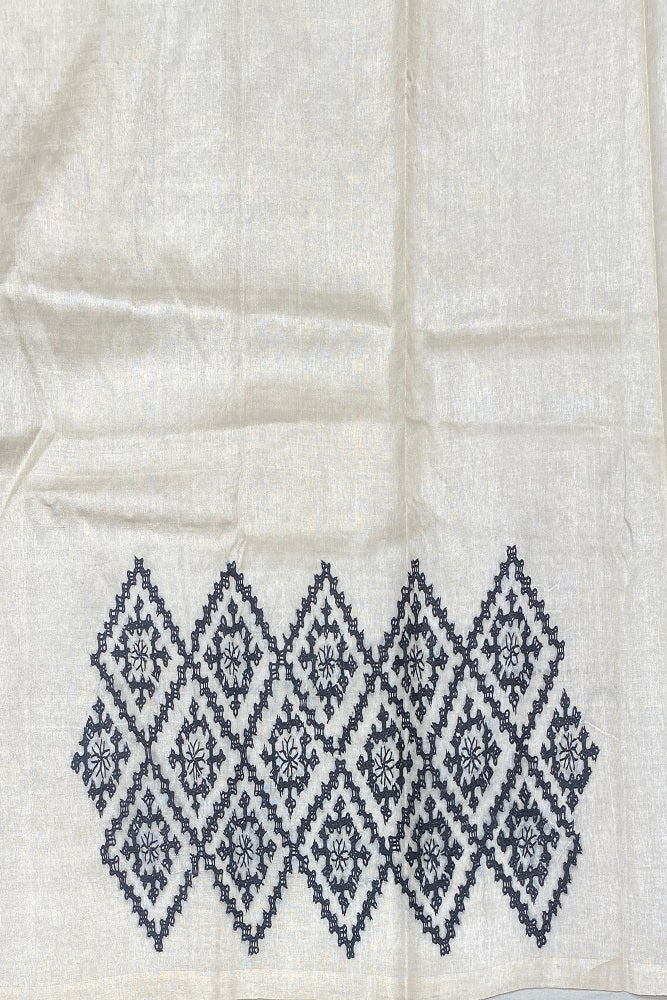 Offwhite Pure Tussar Bengal Kantha Stitch Saree With Blouse.