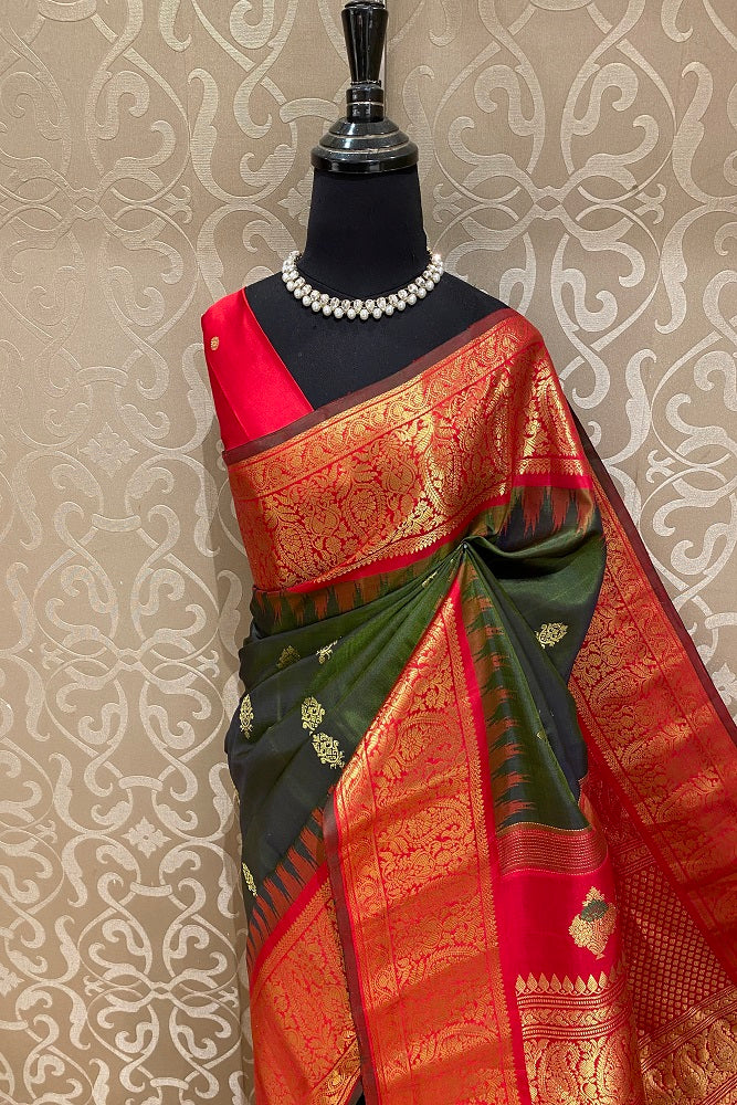 Moss Green Gadwal Silk Saree With Contrast Blouse