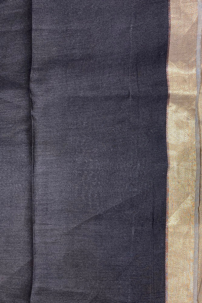 Offwhite Black Munga Silk Printed Saree Zari Border With Blouse