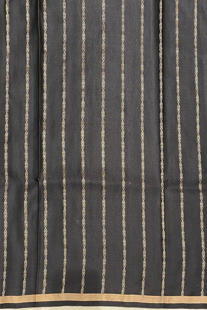 Black Mashru Silk Banarasi Kadwa Handloom Saree, With Blouse