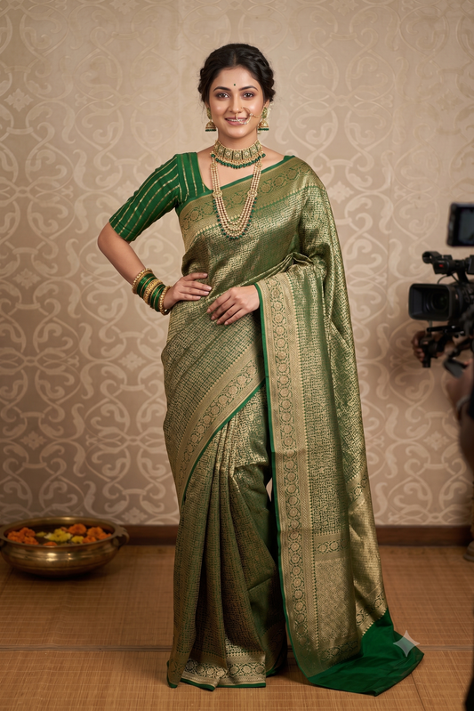 Deep Green Brocade Kora Banarasi Silk Saree, With Unstiched Blouse