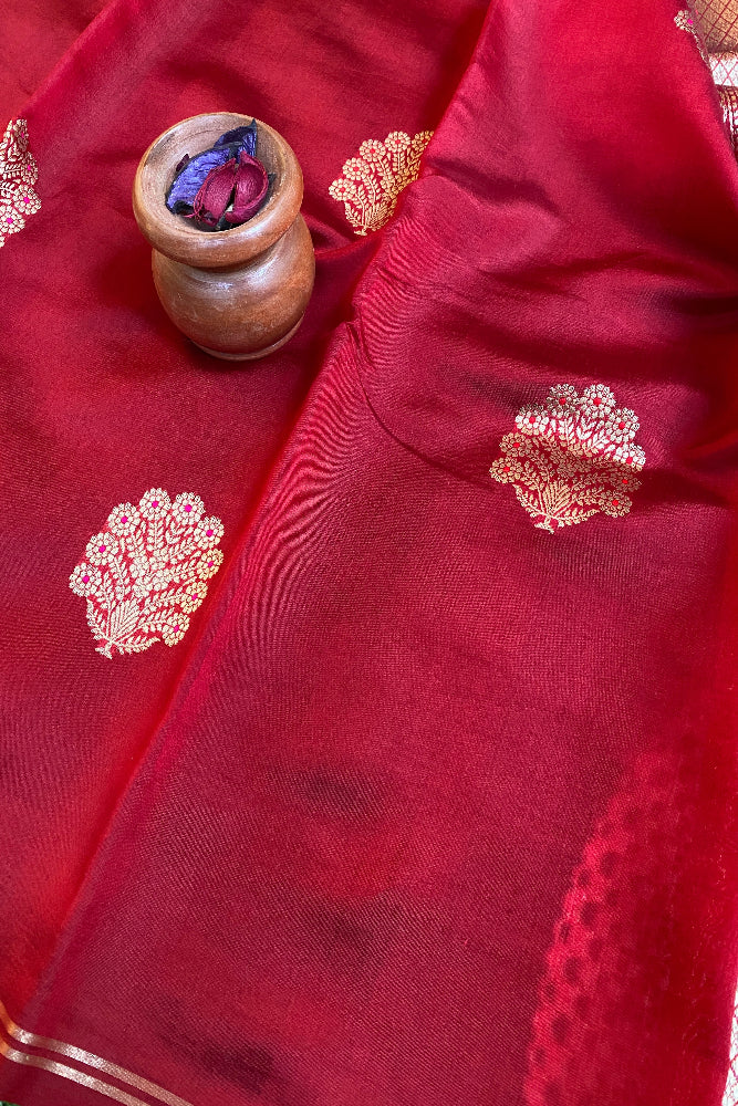 Rose Poona Silk Saree Golden Zari Woven Buttas, With Unstich Blouse
