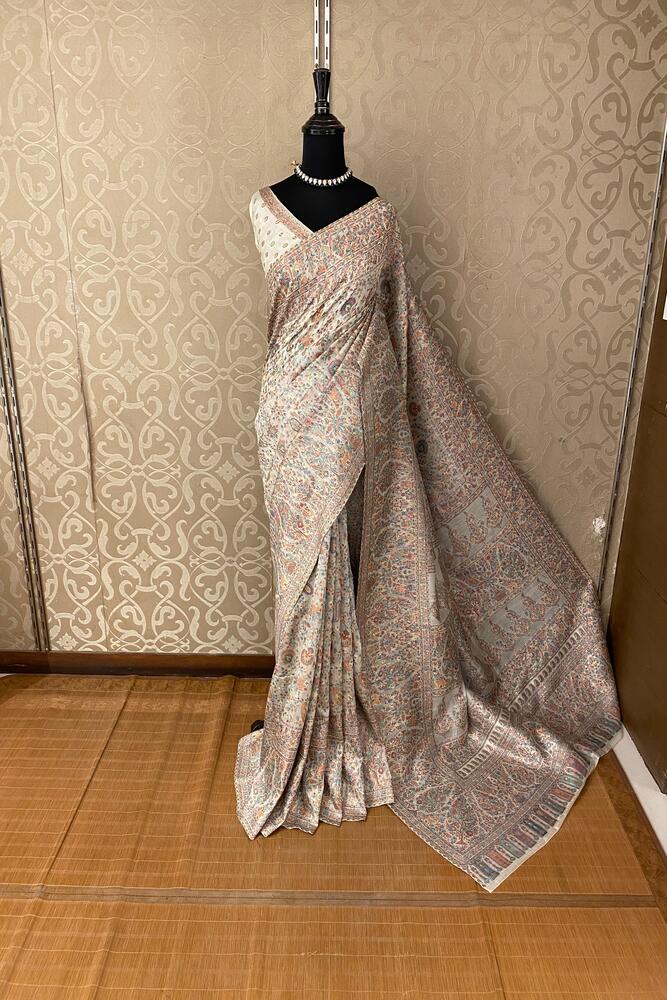 Off-White Pure Kani Handloom Silk Saree With Floral Woven Blouse