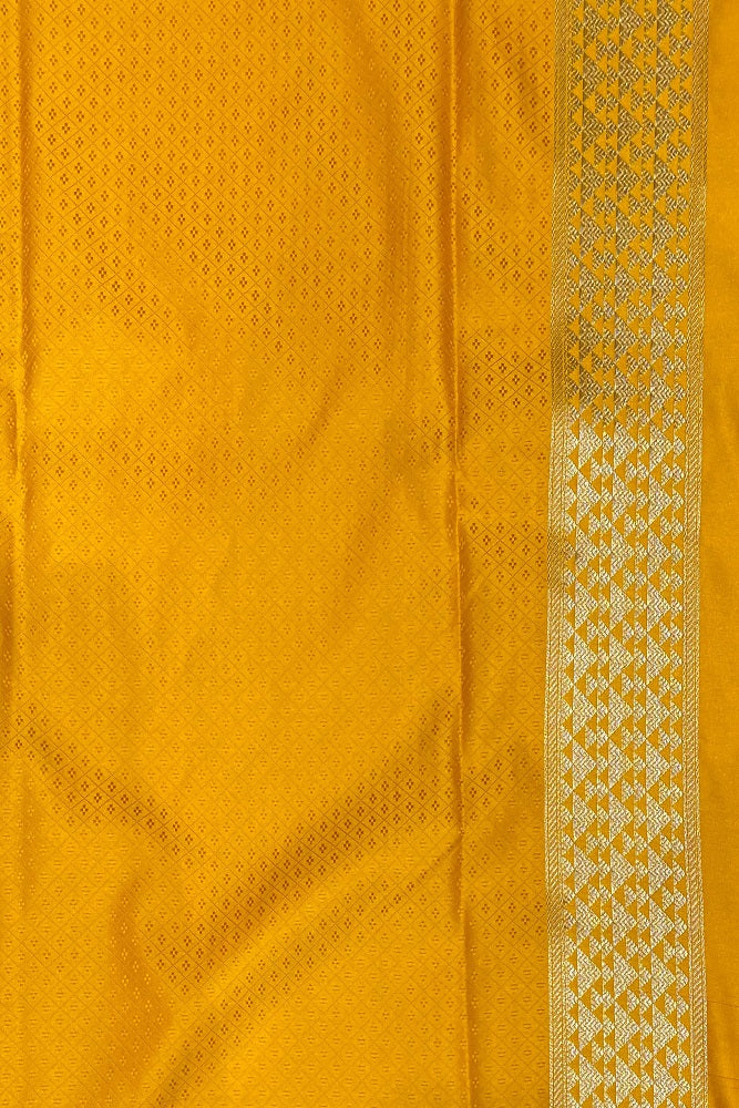 Mustard Yellow Tanchoi Silk Saree Self Weaving With Unstiched Blouse