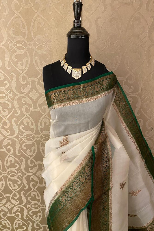 Off-White Kora Banarasi Silk Saree With Hand Weving Work, With Unstiched Blouse