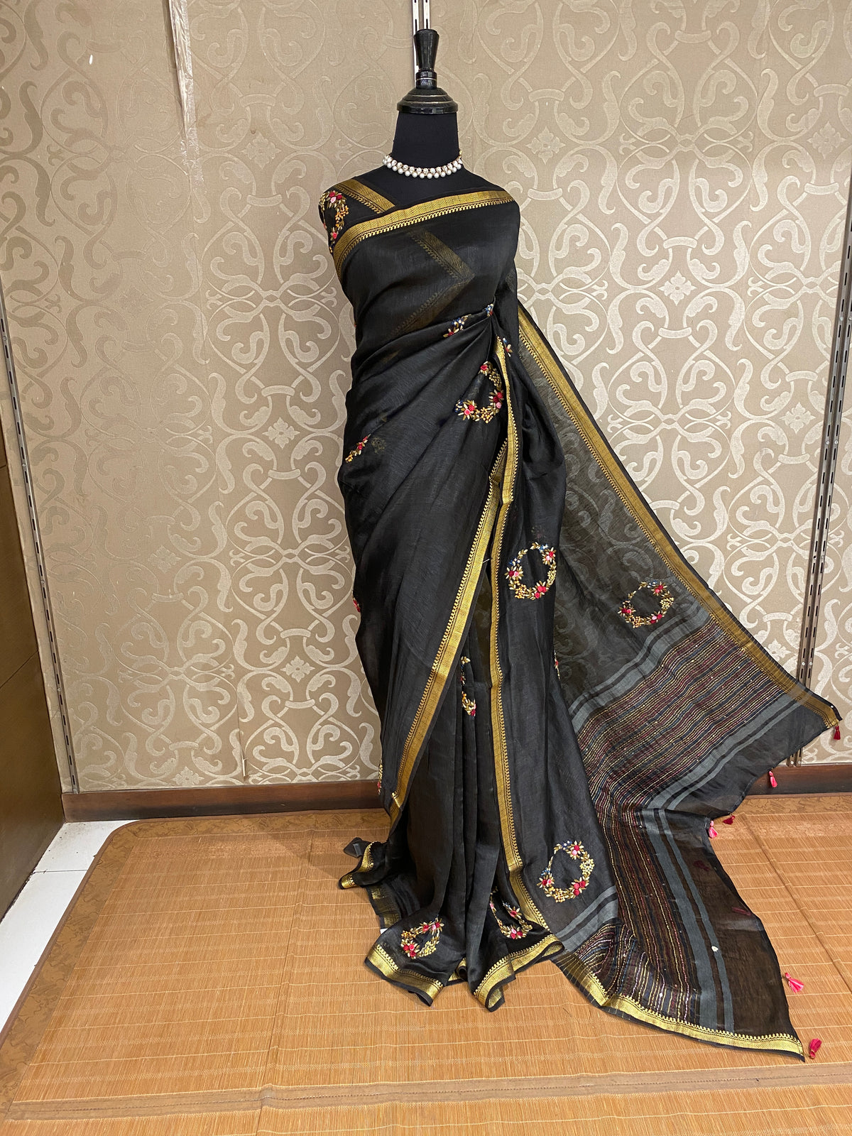 Black Linen Silk Saree Hand Embroidered Work, With Unstiched Blouse
