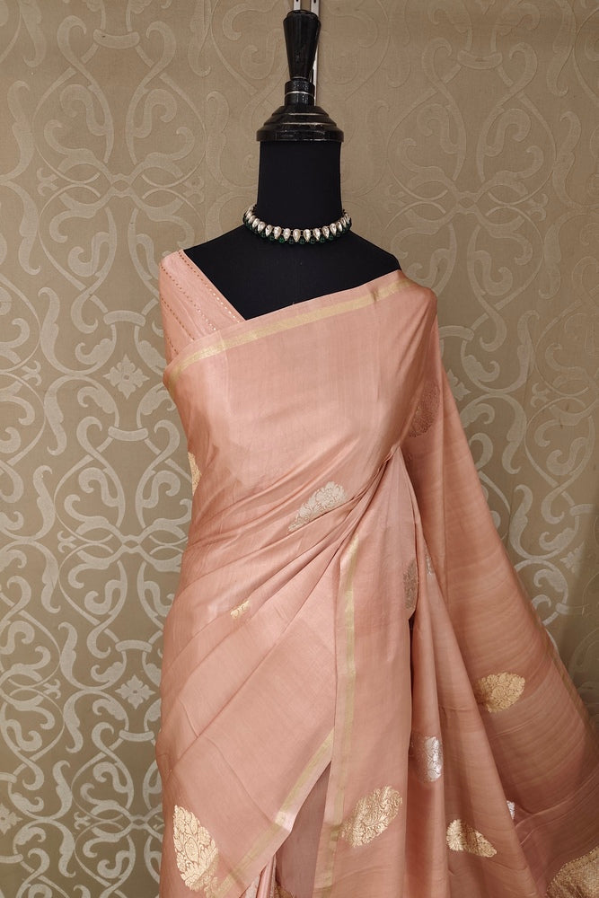 Peach Mashru Silk Banarasi Handloom Saree, With Unstiched Blouse