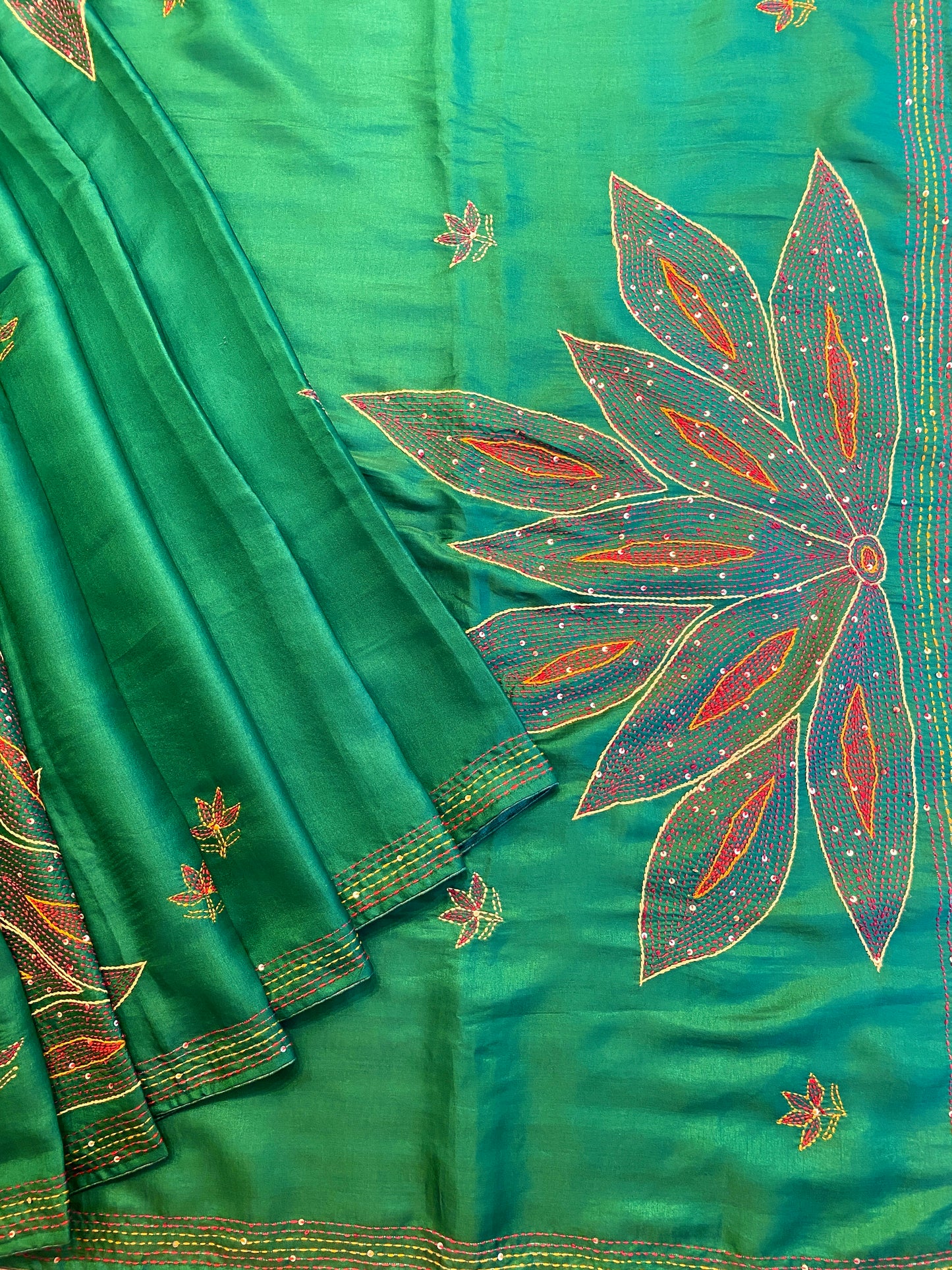 Deep Green Semi Munga Silk French Knot Hand Embroidery Work Saree, With Unstiched Blouse