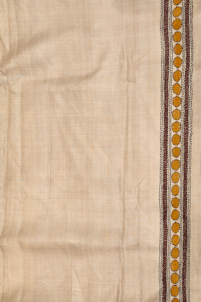 Off-White Tussar Embroidery Saree With Kantha Work Border, With Unstitched Blouse