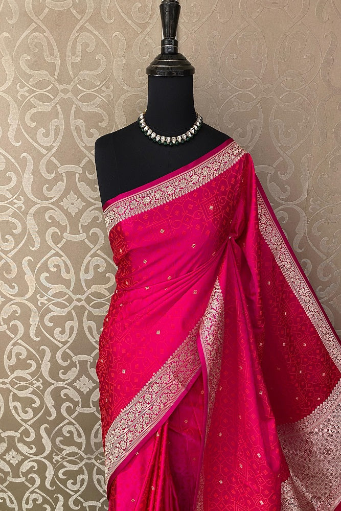 Rani Tanchoi Silk Saree Self Weaving With Unstiched Blouse