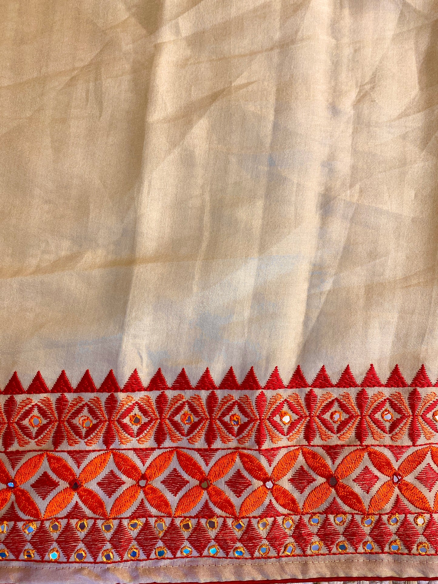 Off-White Semi Munga Silk Cross Stitch Embroidery Work Saree, With Unstiched Blouse