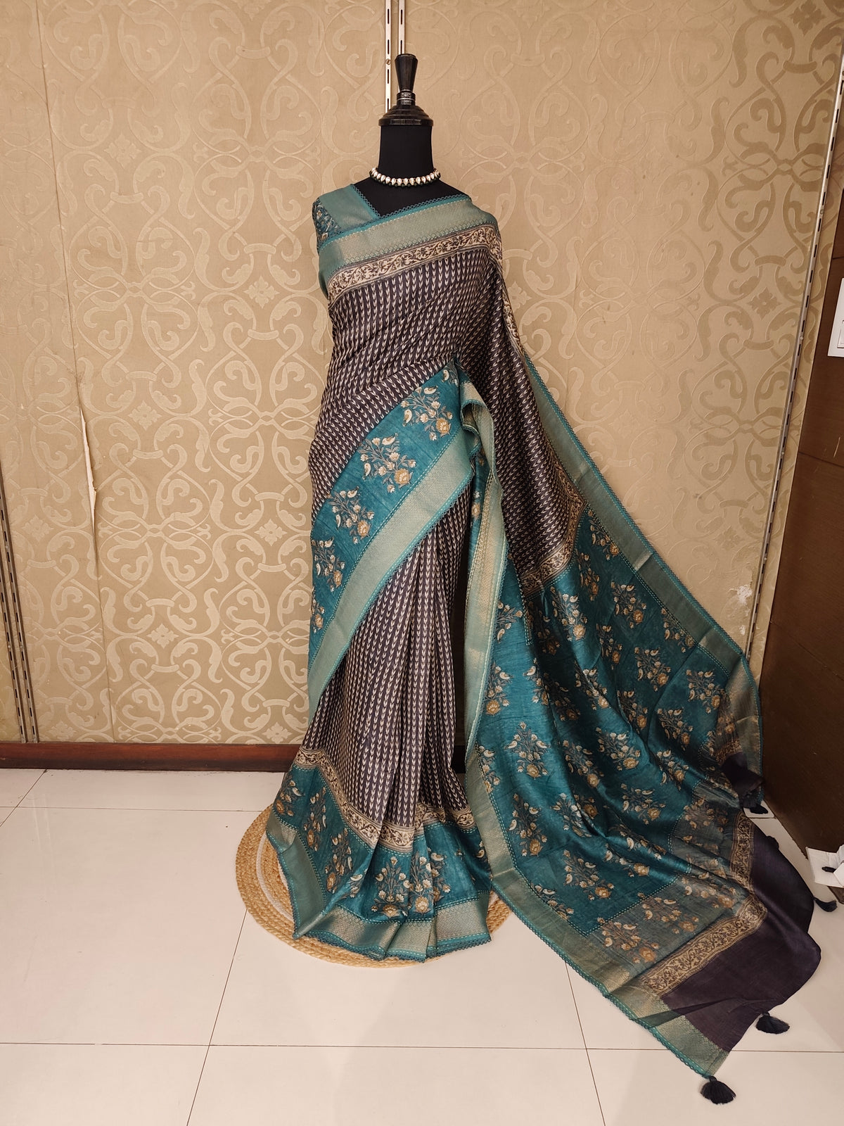 Deep Grey Munga Silk Printed Saree With Kantha Work, With Unstich Blouse