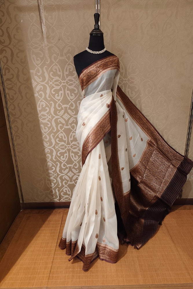 White Kora Banarasi Silk Saree, With Unstiched Blouse