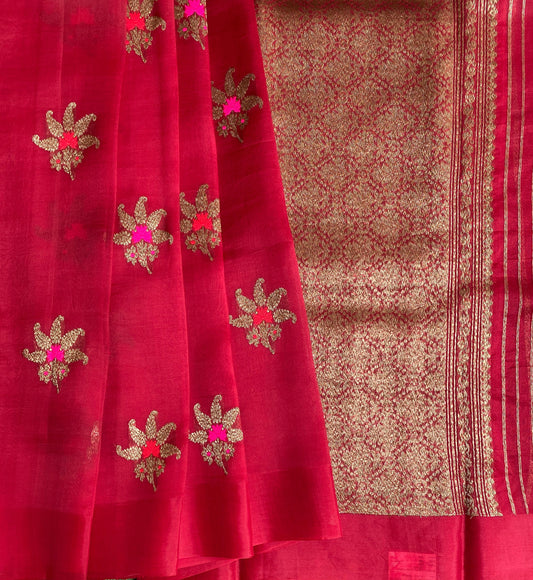 Rani Kora Banarasi Silk Saree, With Unstiched Blouse
