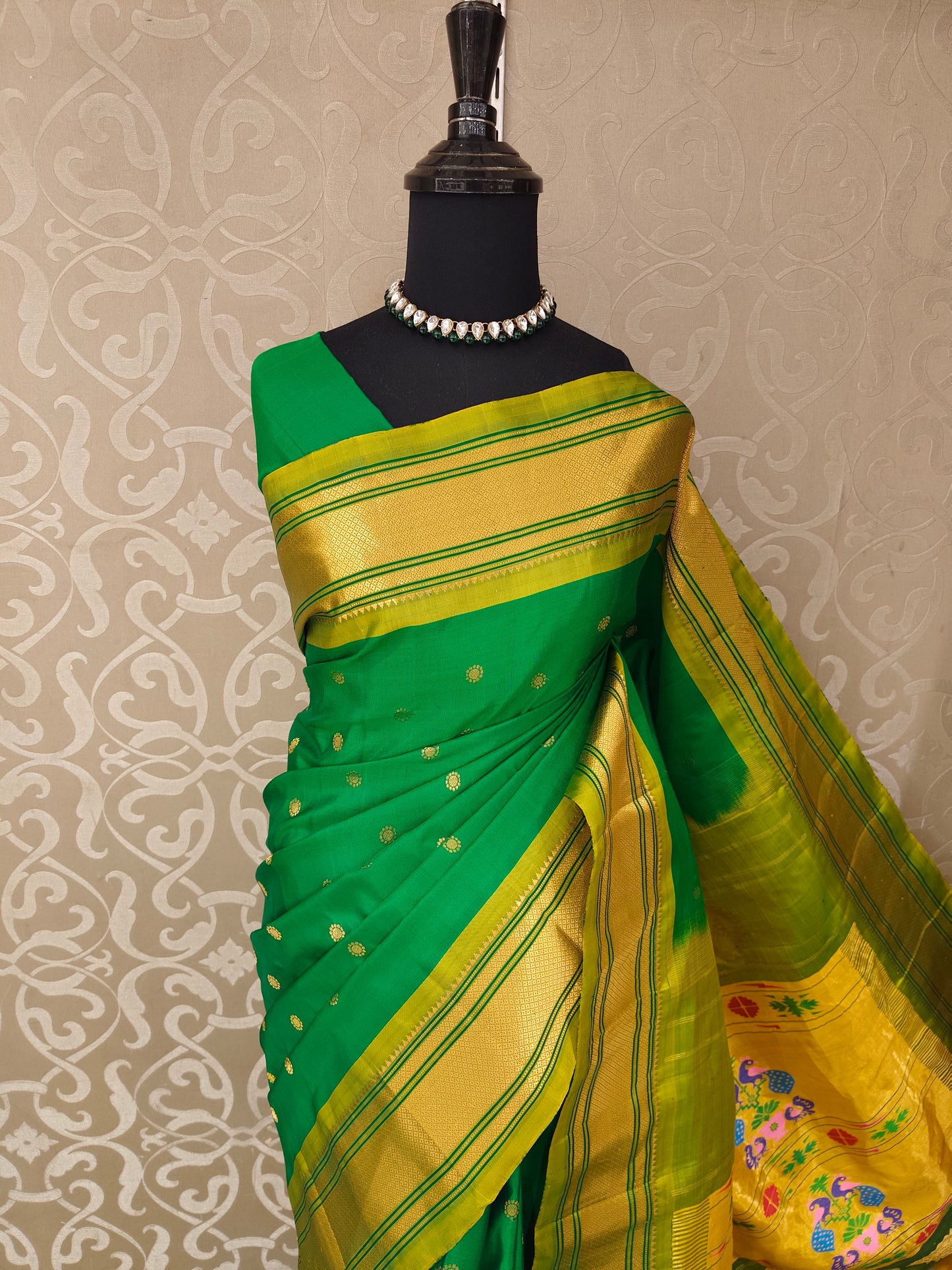 Parrot Green Gadwal Silk Sarees With Unstiched Blouse