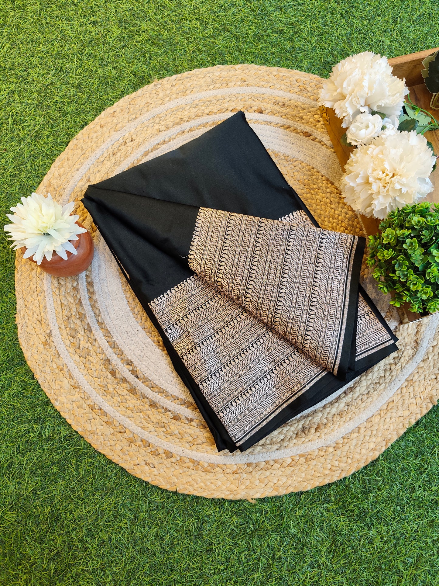Black Semi Mashru Katan Silk Saree, With Unstiched Blouse