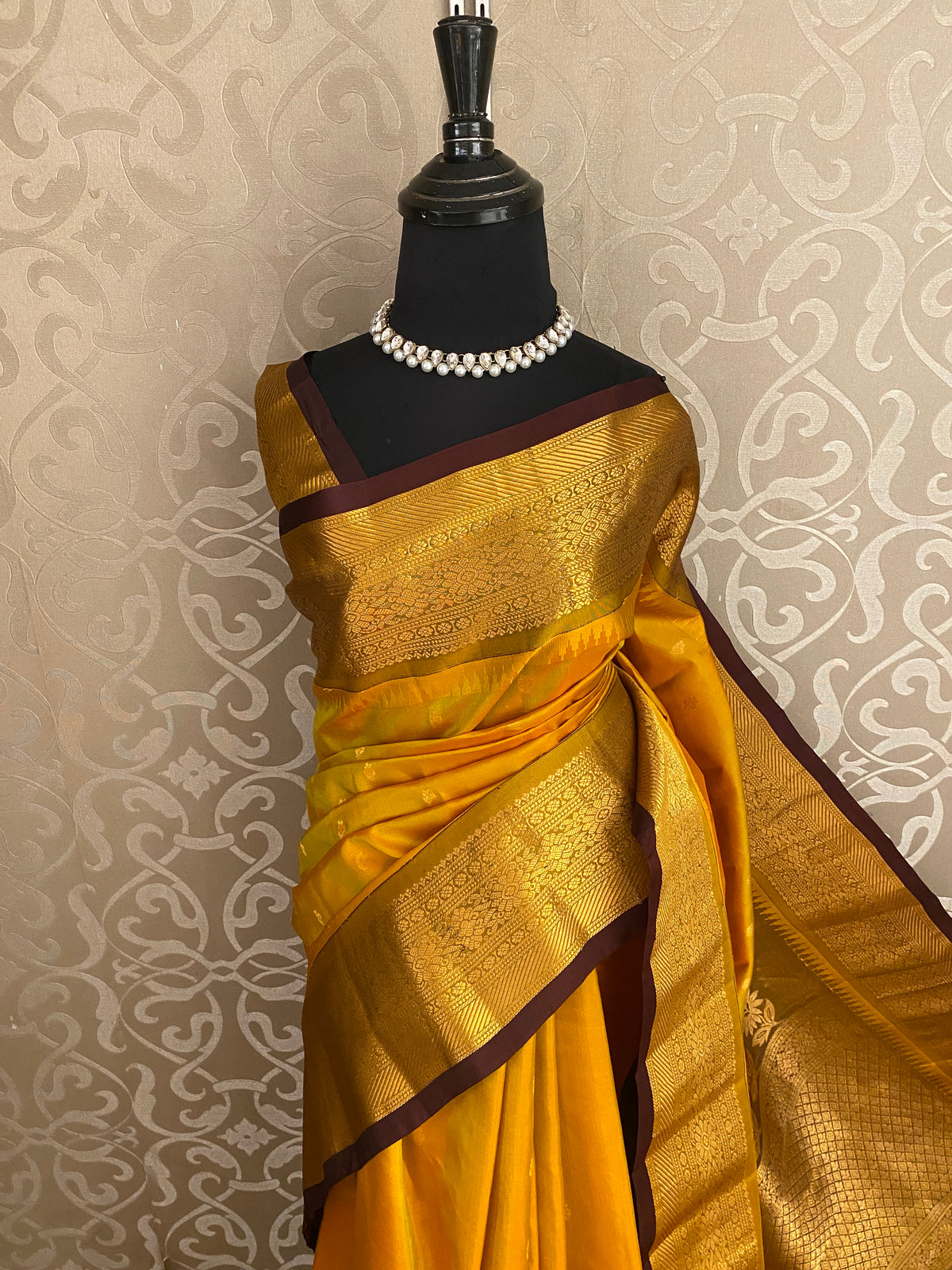 Golden Gadwal Silk Sarees With Unstiched Blouse
