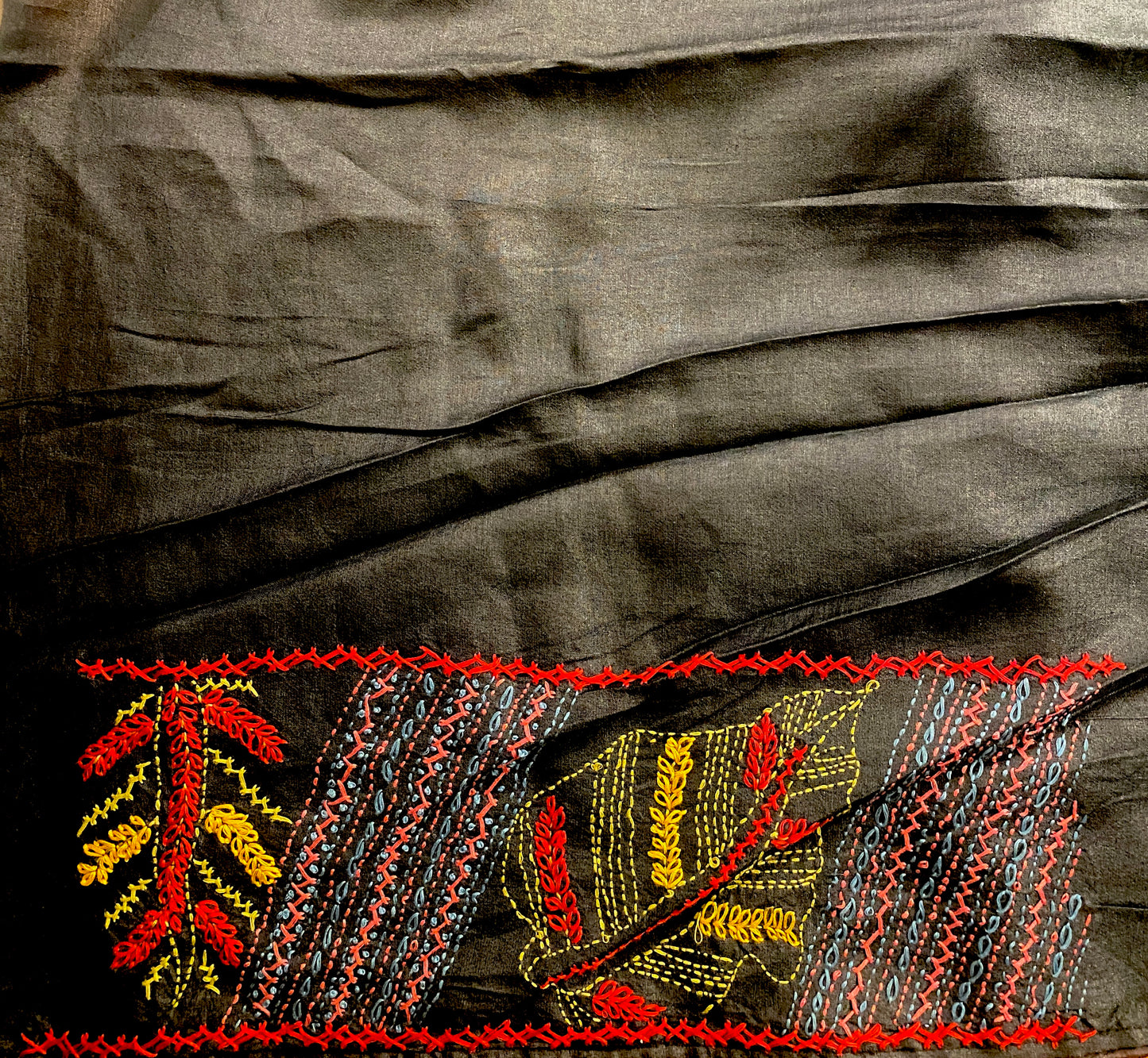 Black Tussar Embroidery Saree With Lambani Work Border, With Unstitched Blouse