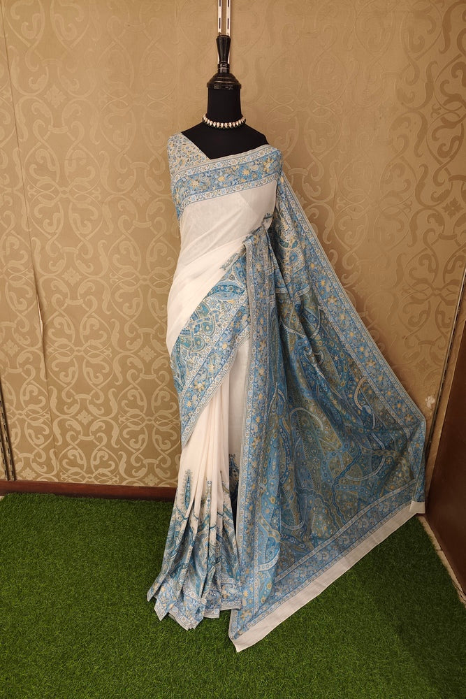 Off-White Pure Kani Handloom Silk Saree With Floral Woven Blouse