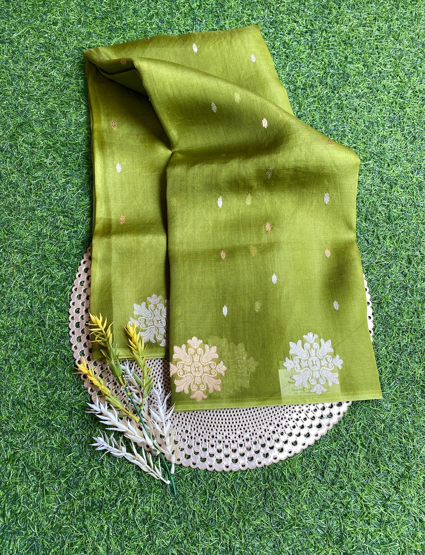 Green Kora Banarasi Silk Saree, With Unstiched Blouse