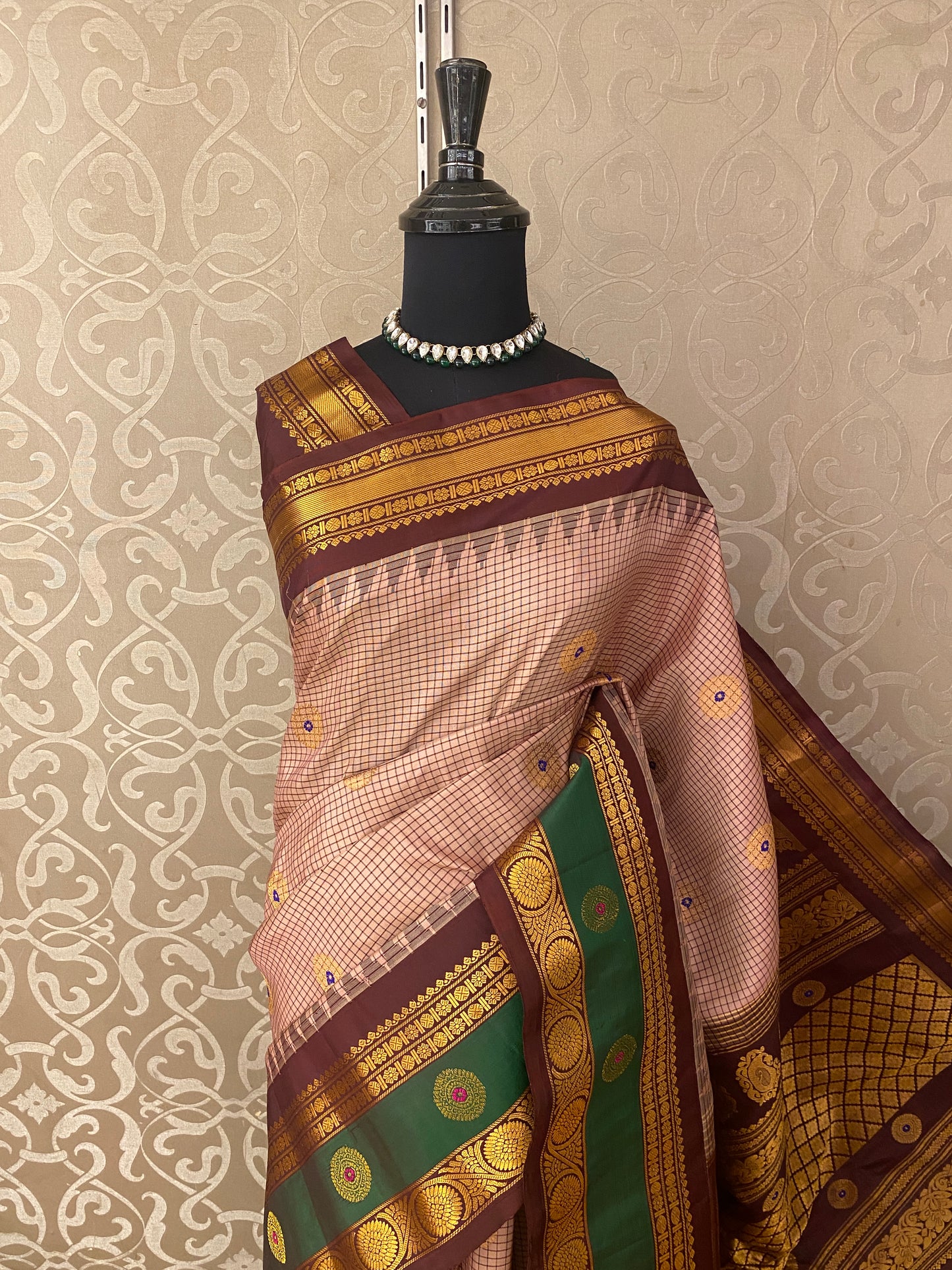 Light Peach Gadwal Silk Sarees With Unstiched Blouse