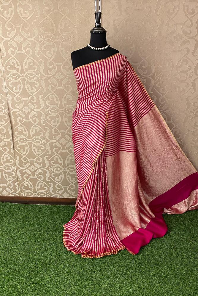 Red Zari Stripe Munga Borderless Saree, With Unstiched Blouse