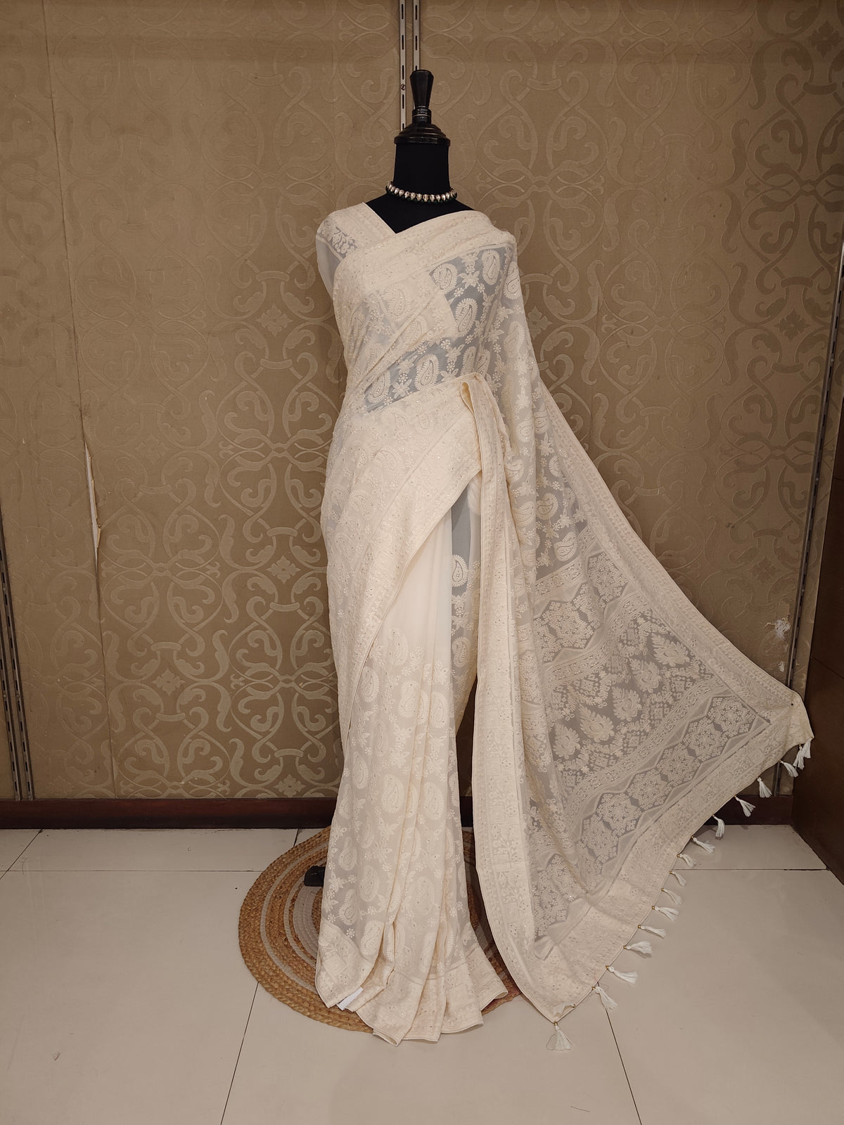 Off-White Georgette Chikankari Embroidery Saree, With Unstitched Blouse