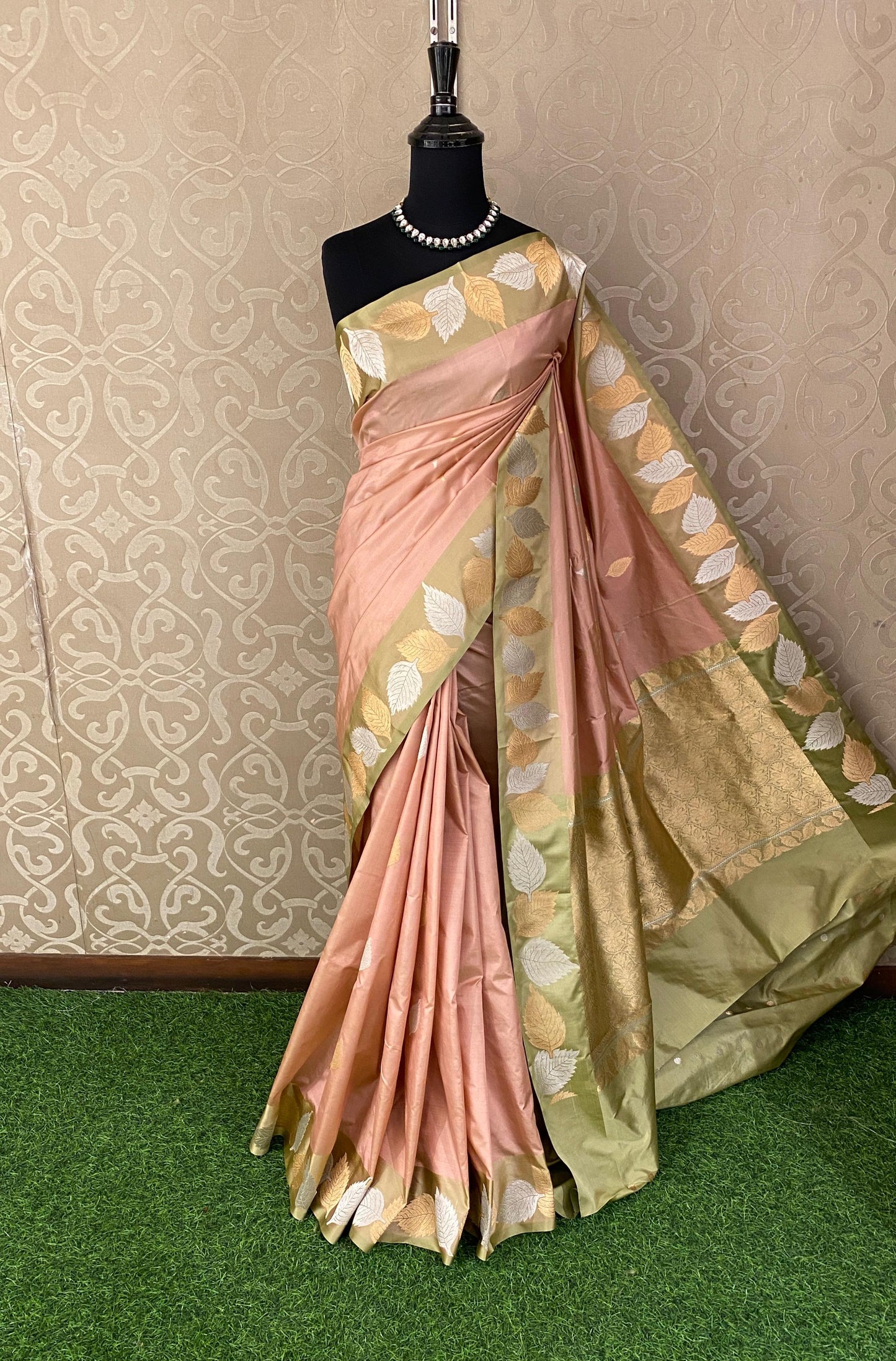 Peach Katan Banarasi Saree Hand Woven Work, With Unstiched Blouse