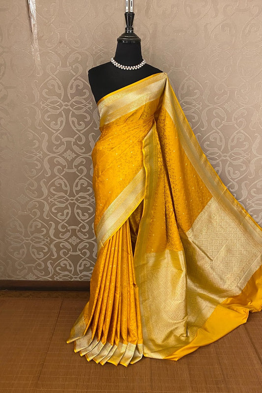 Mustard Yellow Tanchoi Silk Saree Self Weaving With Unstiched Blouse