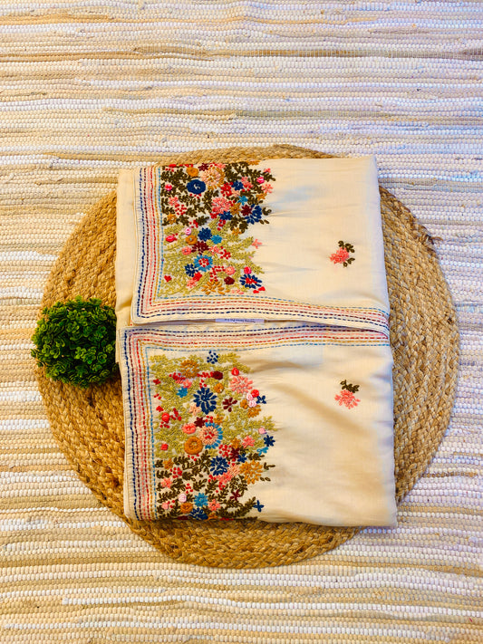 Off-White Semi Munga Silk French Knot Hand Embroidery Work Saree, With Unstiched Blouse