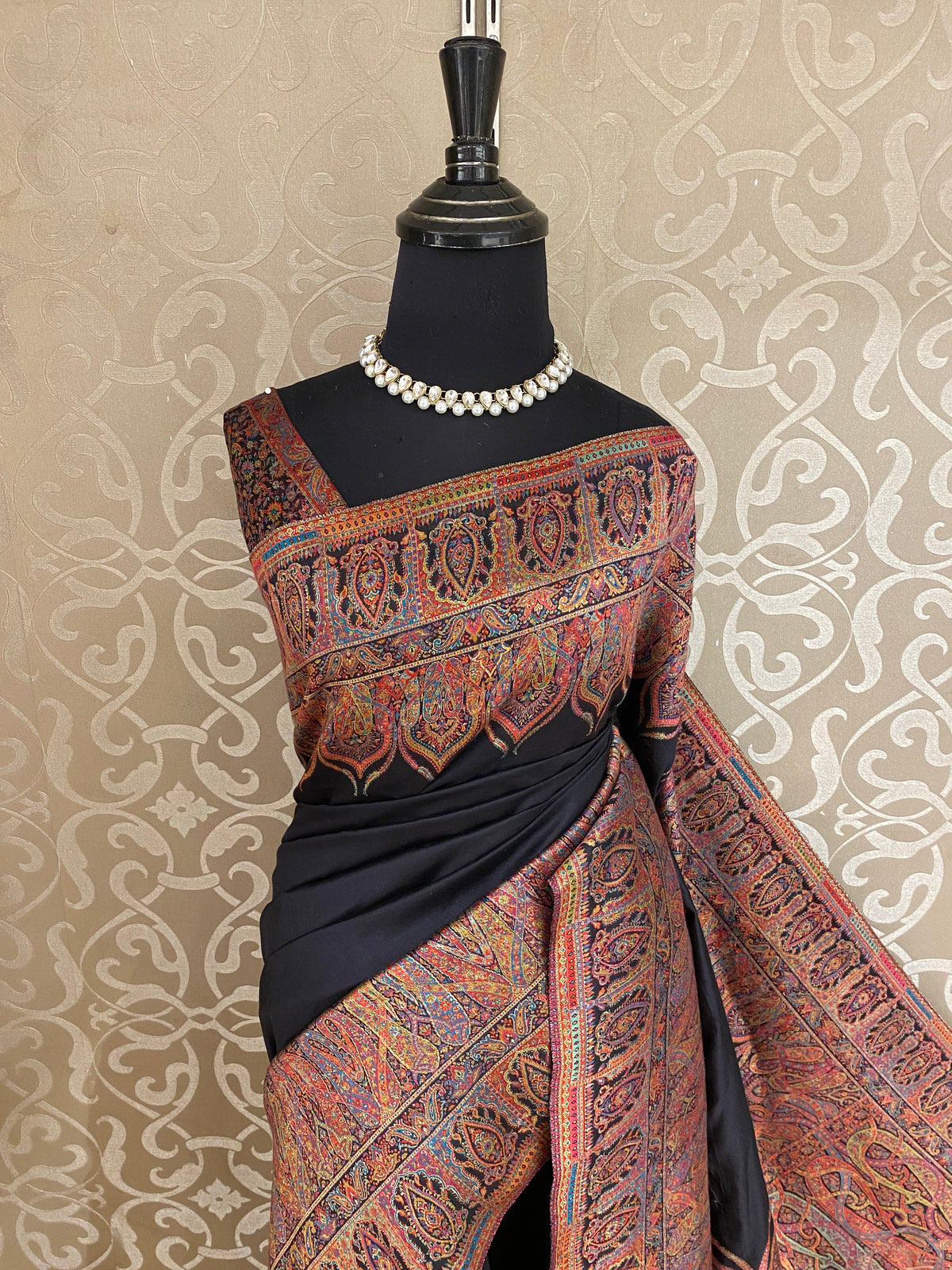 Black Pure Kani Handloom Silk Saree With Unstiched Jamewar Woven Blouse