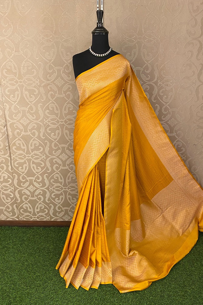 Mustard Yellow Tanchoi Silk Saree Self Weaving With Unstiched Blouse
