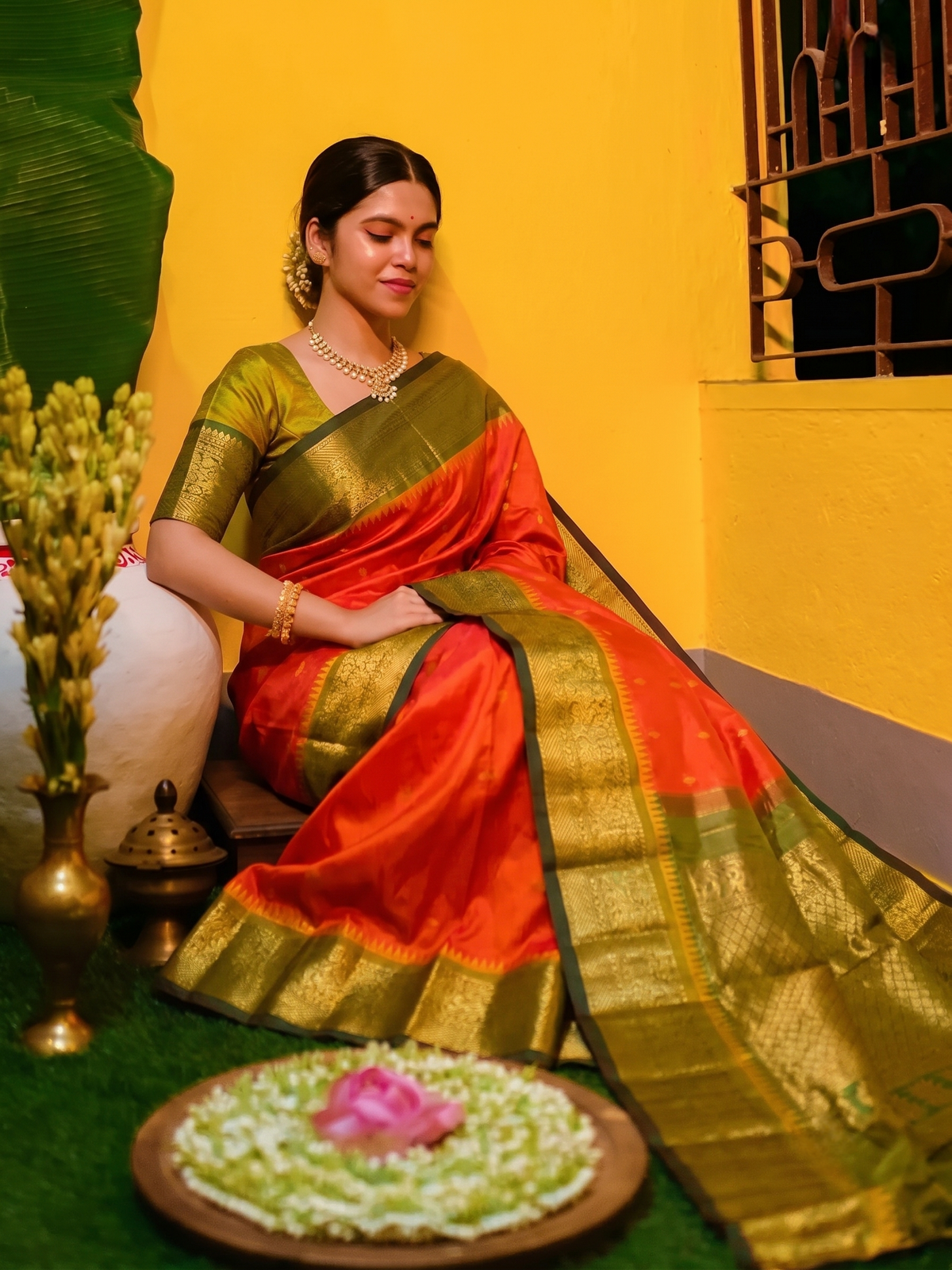 Red Gadwal Silk Sarees With Unstiched Blouse