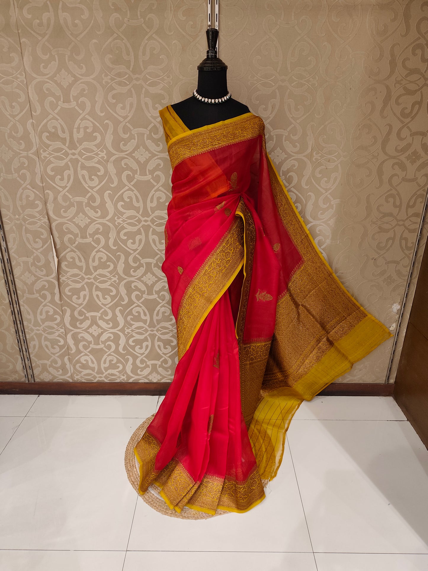 Magenta Red Kora Banarasi Silk Saree, With Unstiched Blouse