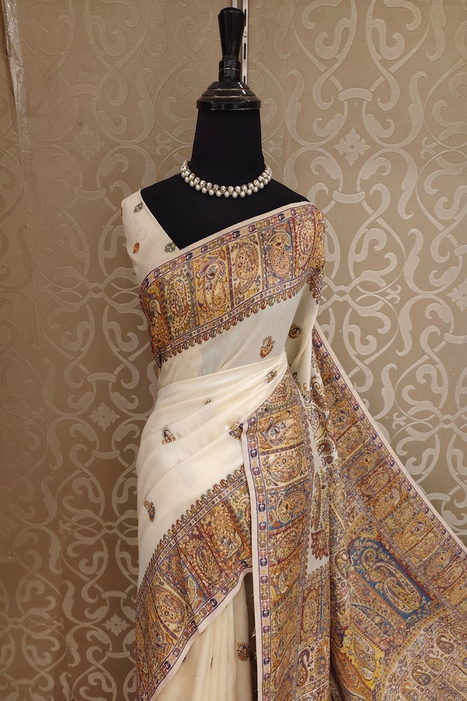 Off-White Pure Kani Handloom Silk Saree With Floral Woven Blouse