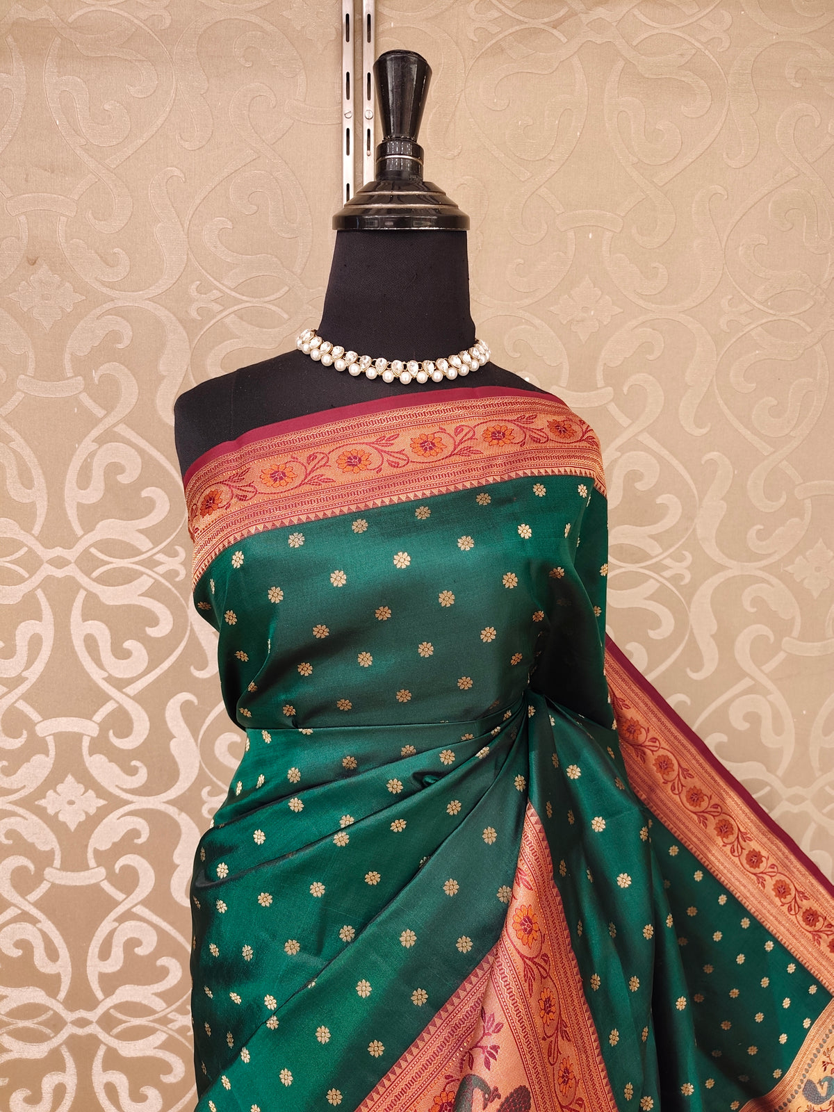 Bottle Green Pure Kanjeevaram Silk Saree, With Unstiched Blouse