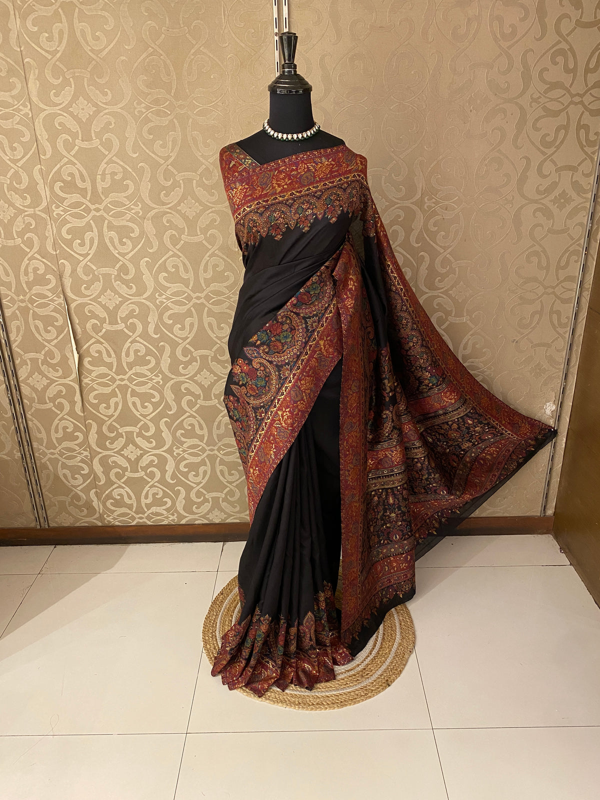 Black Pure Kani Handloom Silk Saree With Unstiched Jamewar Woven Blouse