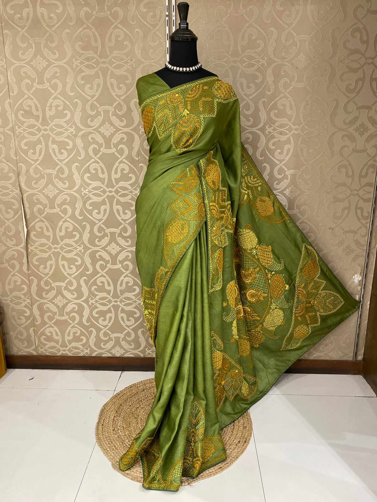 Green Tussar Hand Embroidery Saree, With Unstitched Blouse
