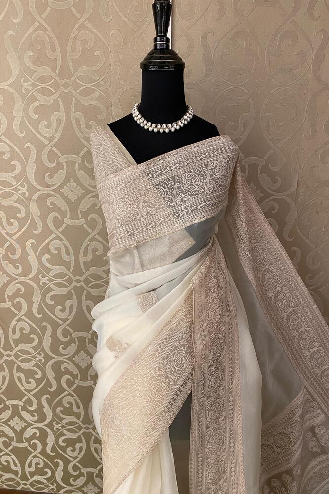 Off-White Organza Saree With Applique Work, With Unstiched Blouse