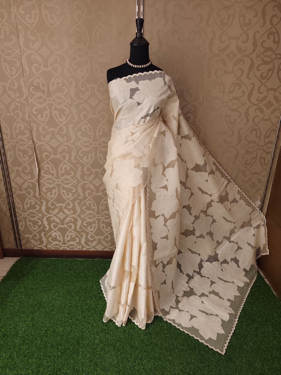 Off-White Tussar Applique Work Saree, With Unstiched Blouse